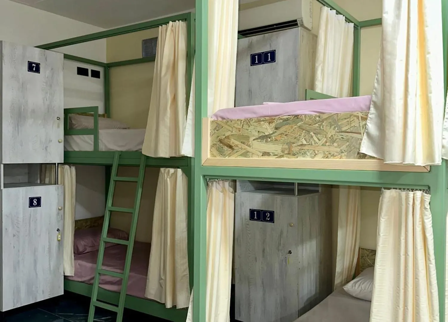 Canarin Hostel Shkoder Albania
