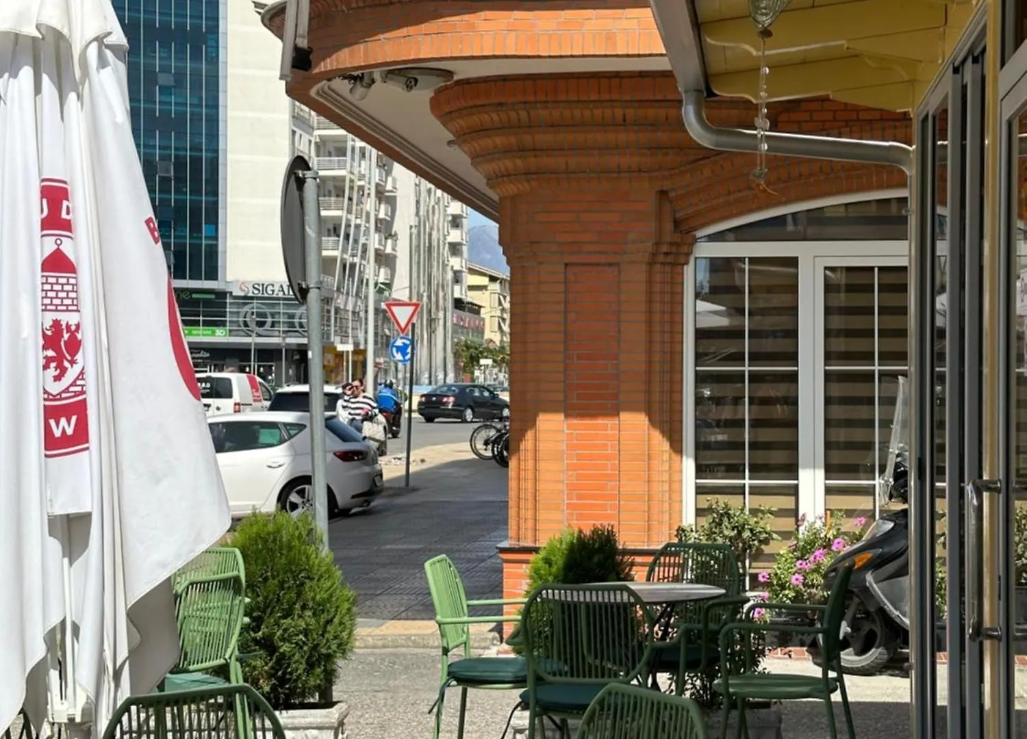 Canarin Hostel Shkoder 0*,  Albania